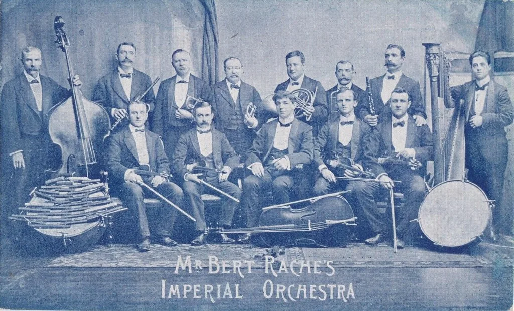 Complete historical instrumental orchestra Complete historical instrumental orchestra