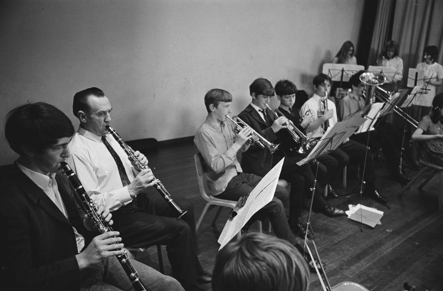 Orchestre en répétition sous direction Orchestre en répétition sous direction